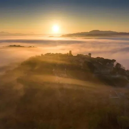 In Near Castello Bufalini Holiday home *